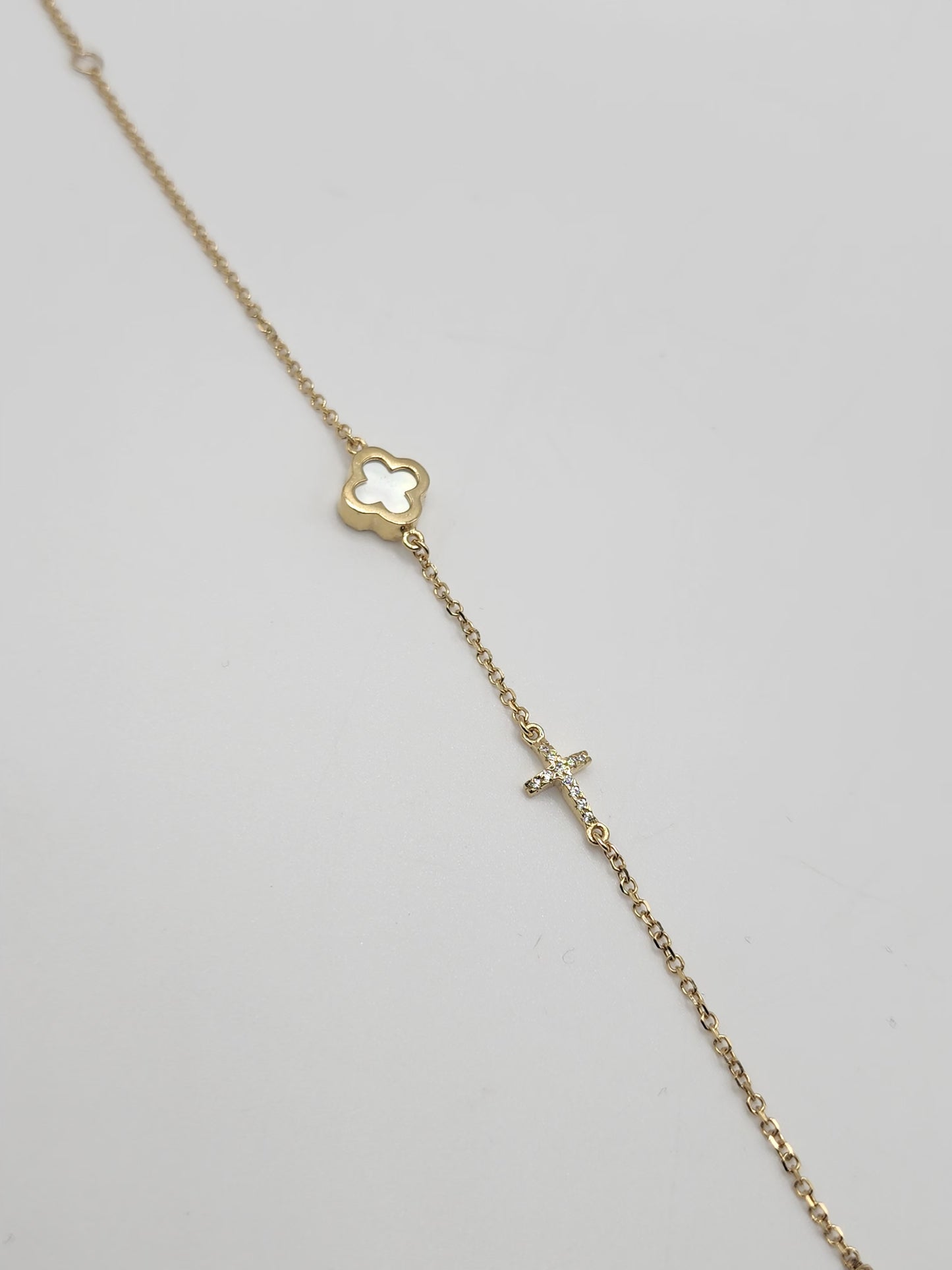 9ct Yellow Gold Bracelet - Mother of Pearl Clover & Cubic Zirconia Cross