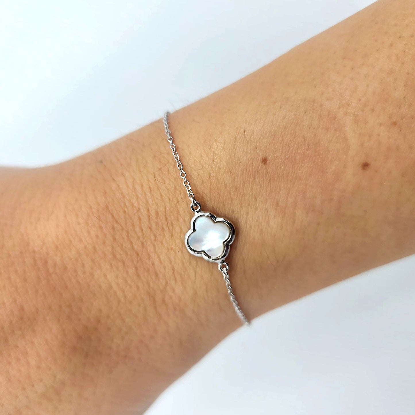 Clover Mother of Pearl Bracelet