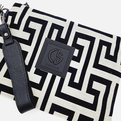 Amelia VIIII - Pouch