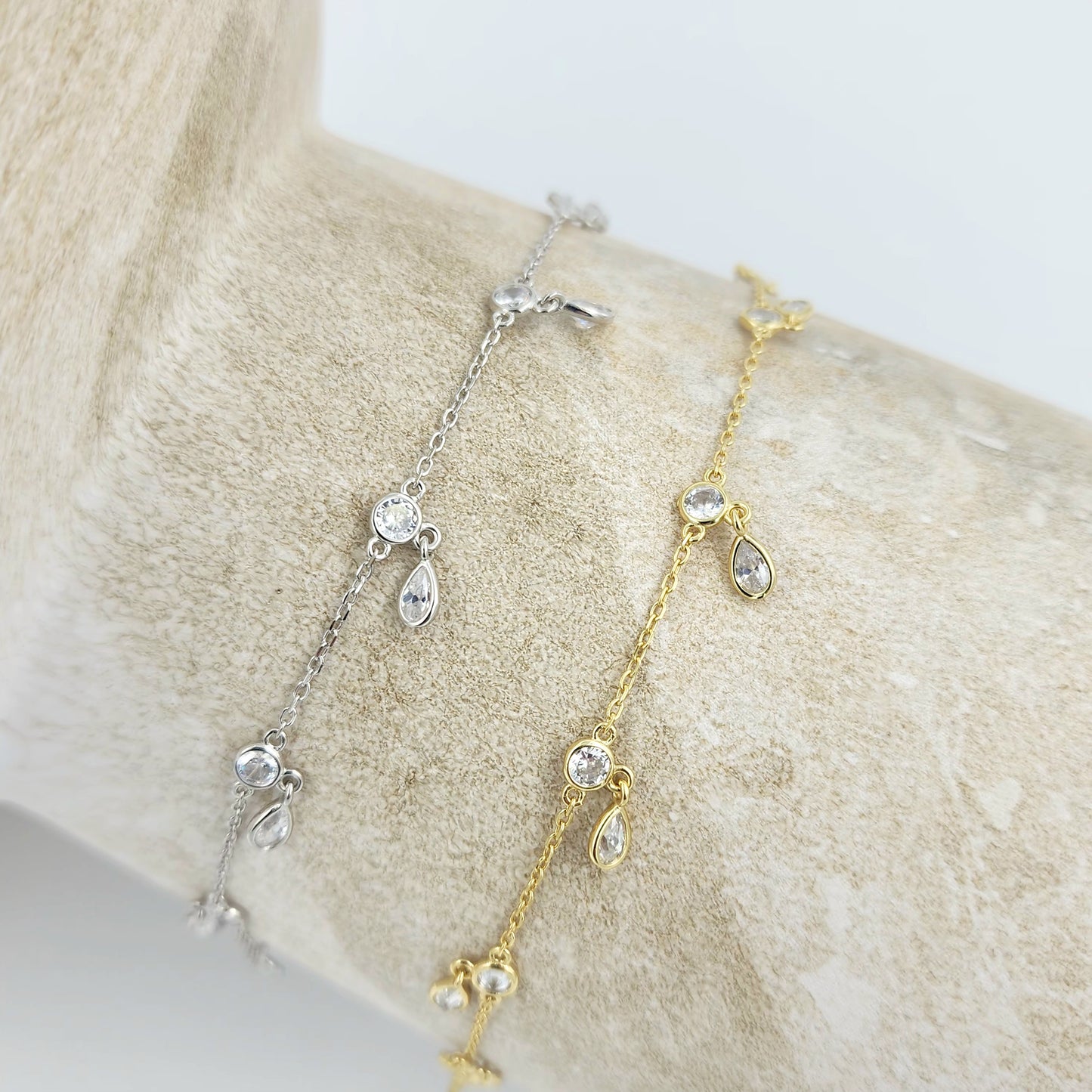 Teardrop Charm Bracelet - Silver