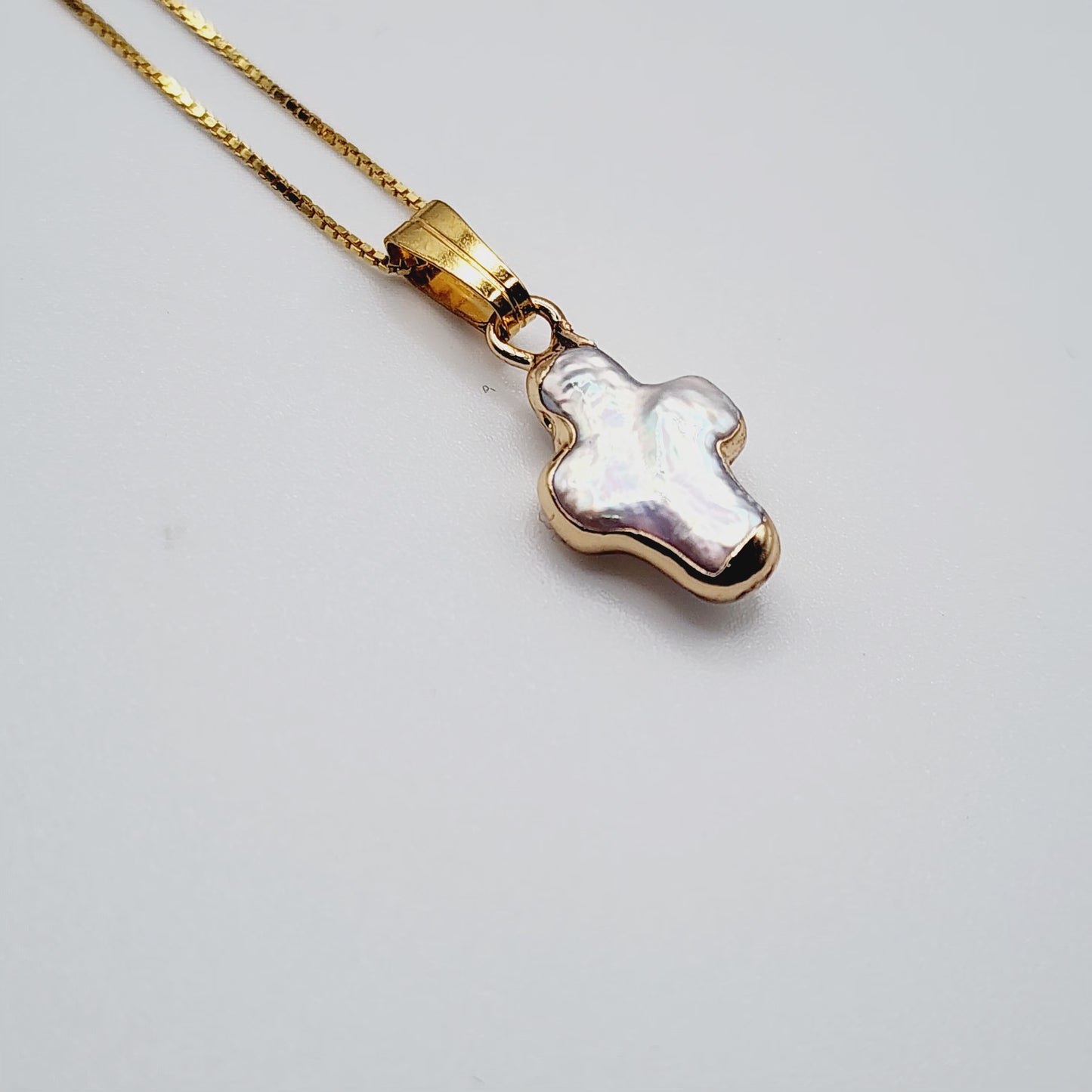 Baroque Pearl Cross Necklace (Small)