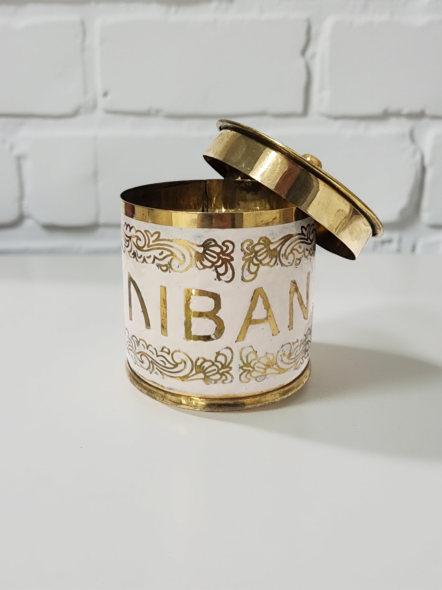 Livani Container - White