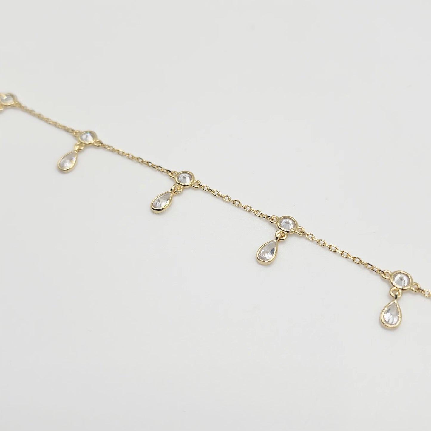 Teardrop Charm Bracelet - Gold