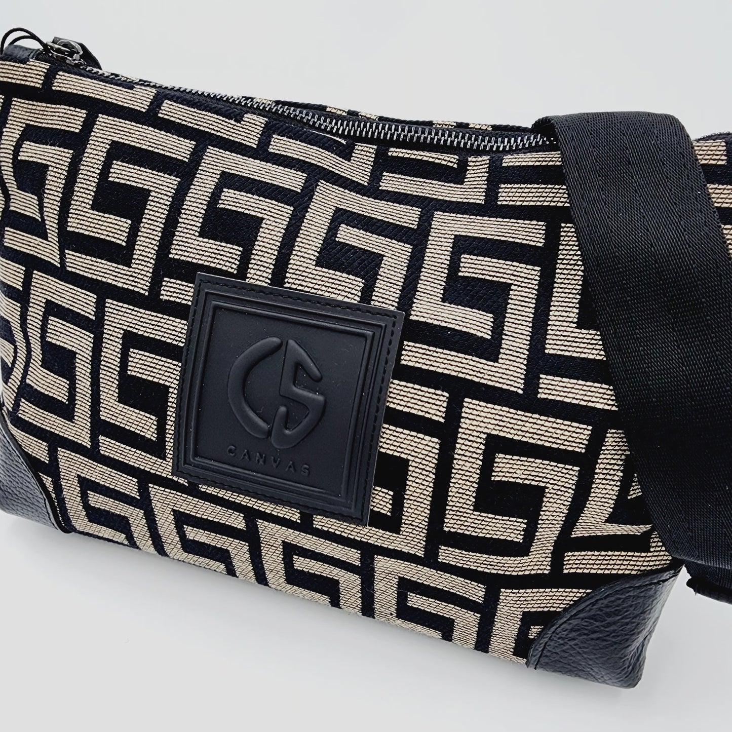 Kirki V - Shoulder Bag