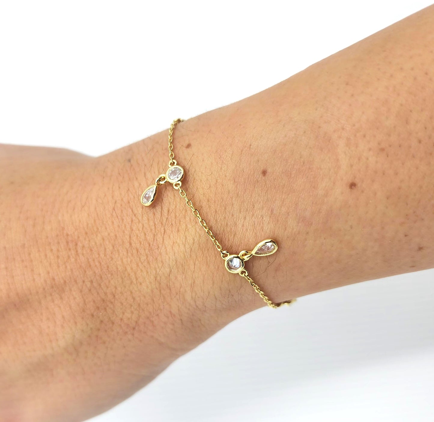 Teardrop Charm Bracelet - Gold