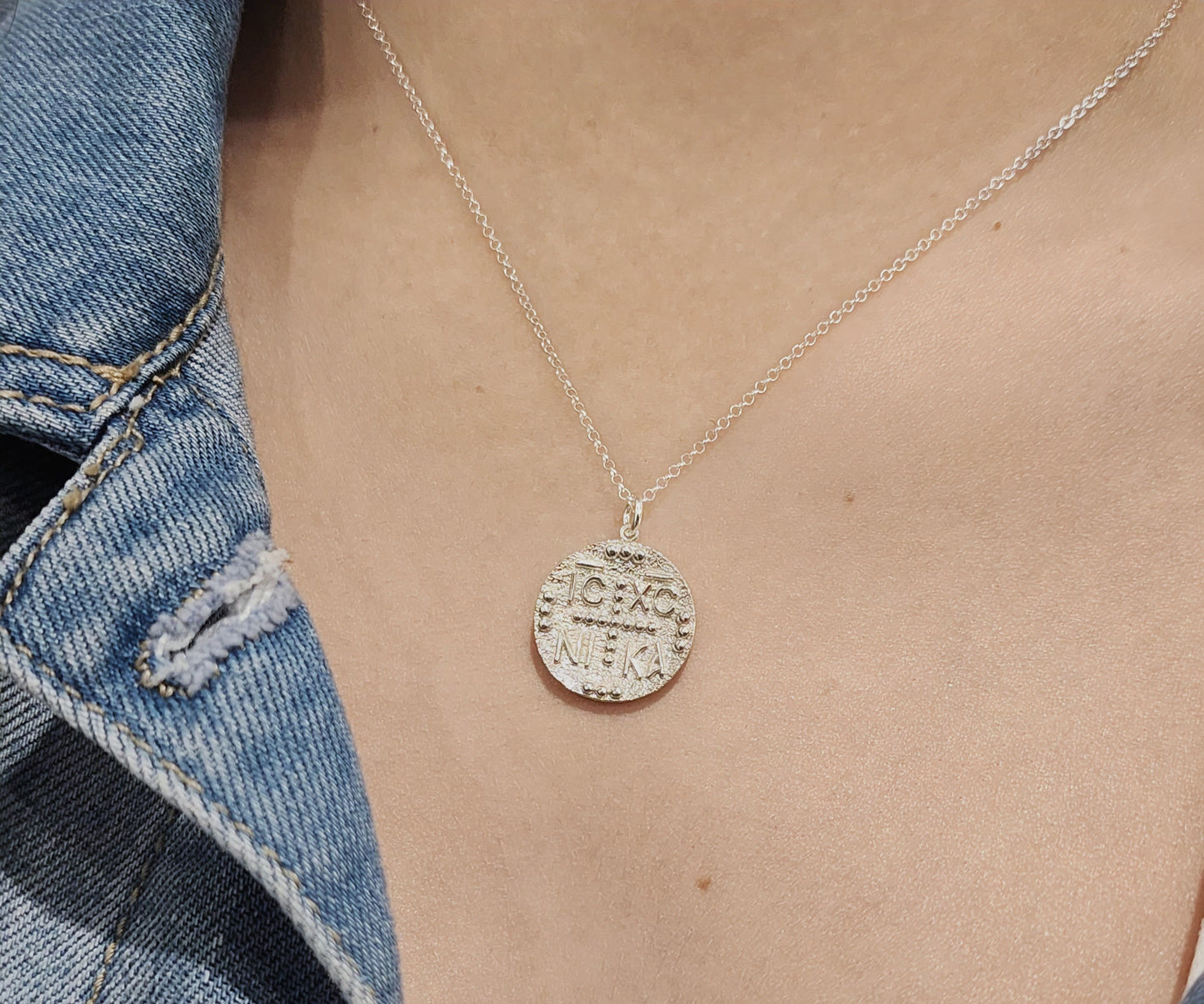 ICXC NIKA Silver Disc Necklace