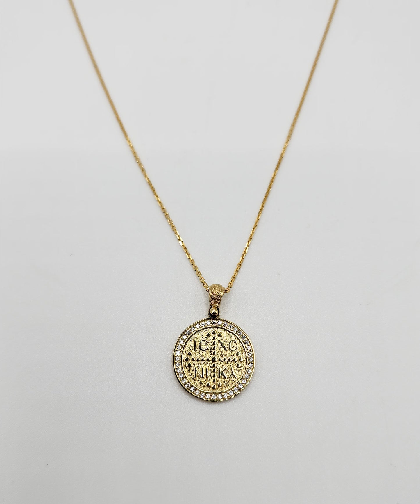 9ct Yellow Gold Round ICXC NIKA necklace