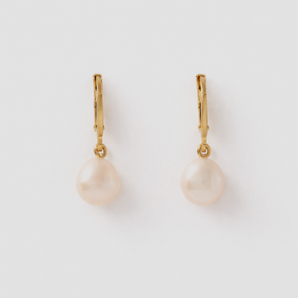 Estée Earrings