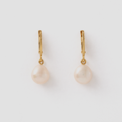 Estée Earrings