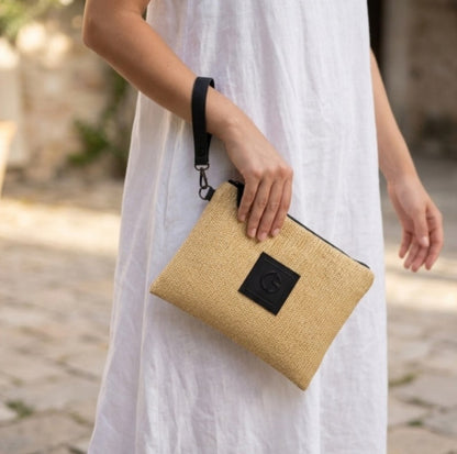 Amelia Raffia - Clutch
