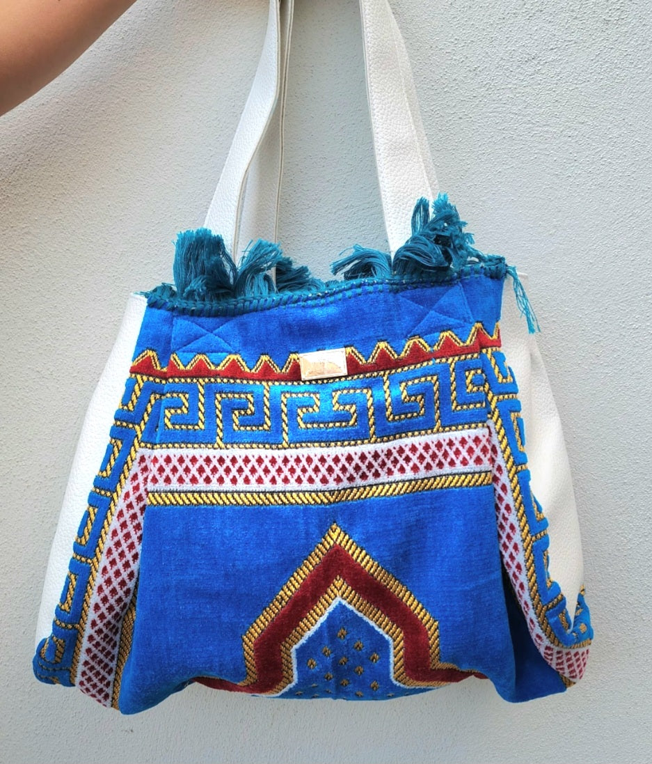 Alkaia Shoulder Bag